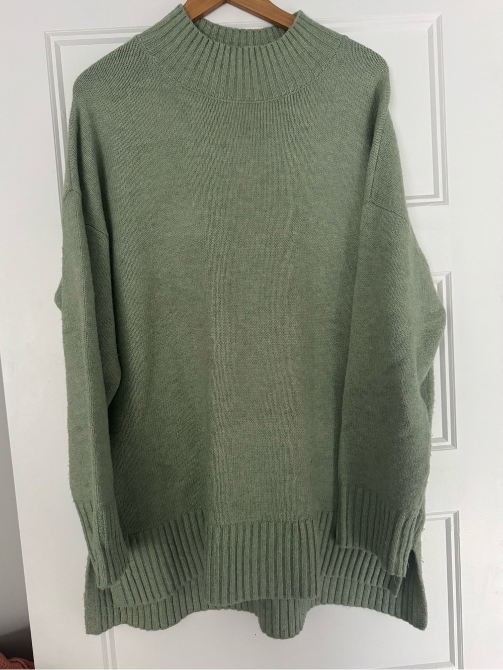Reitmans Sage Green Knit Sweater | Relaxed Oversized Fit